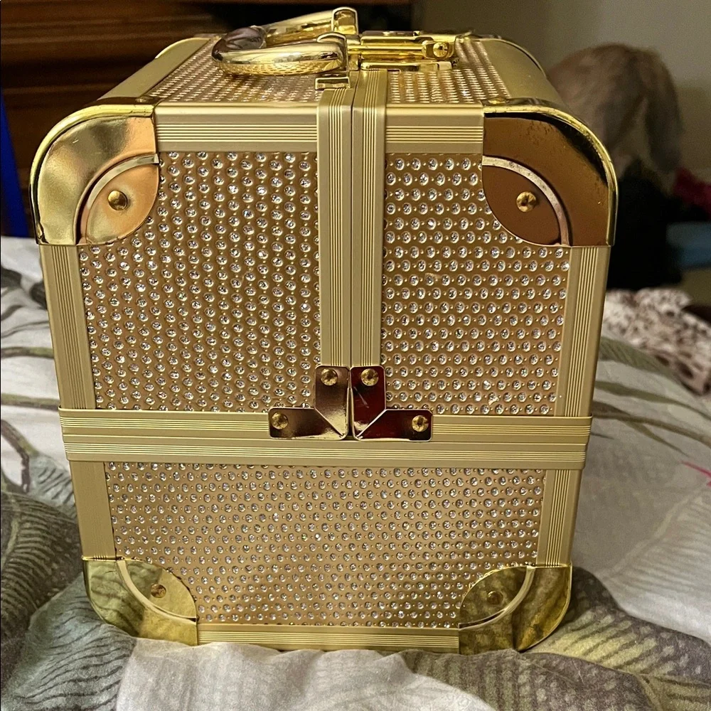 Impressions Gold Makeup Organizer